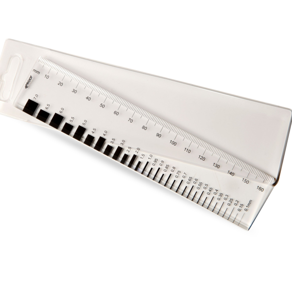 Risslineal aus Acryl mit schwarzer Schrift