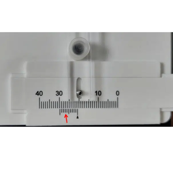 Detailansicht der G2 Rissmesslehre